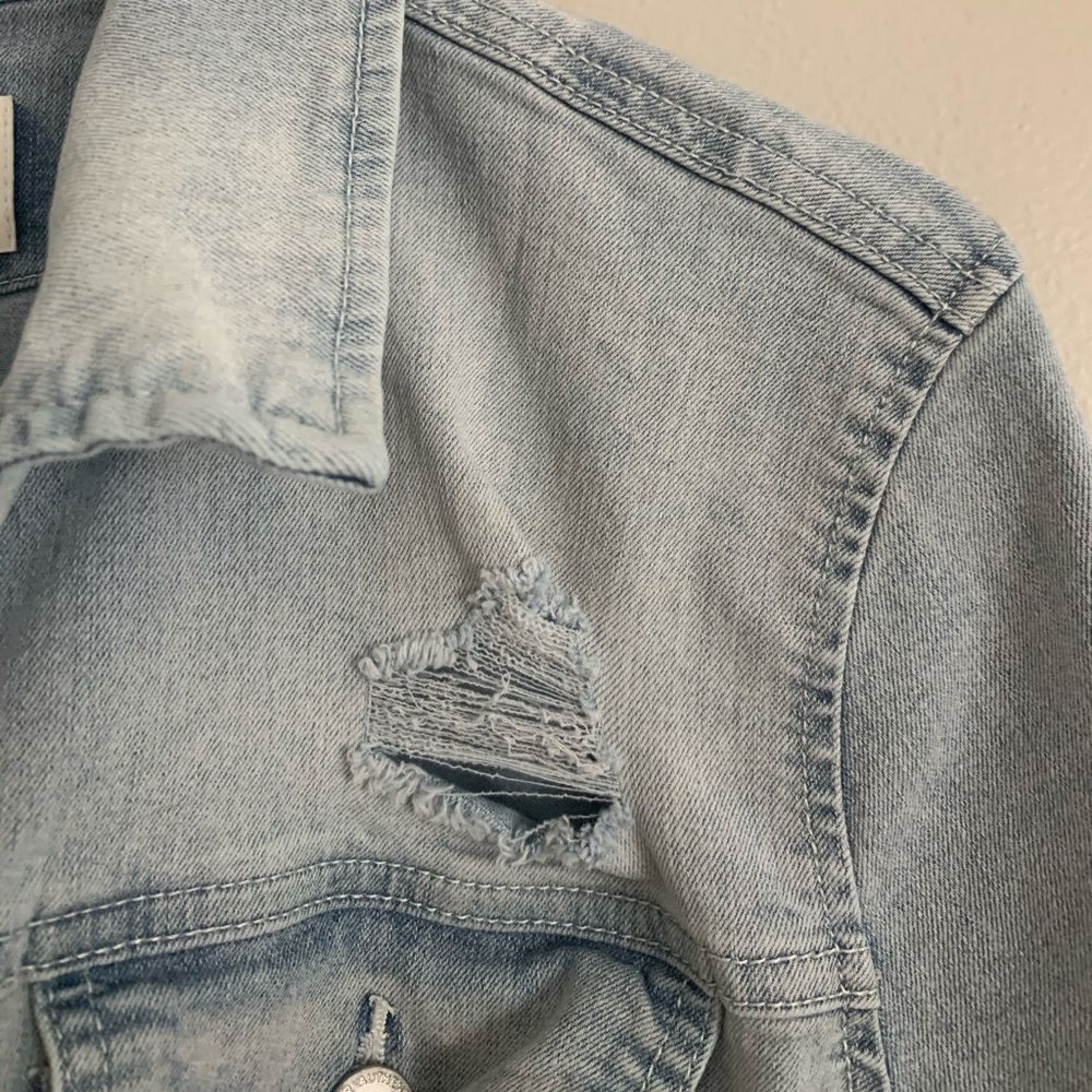 Wallflower | Distressed Denim Jacket size L